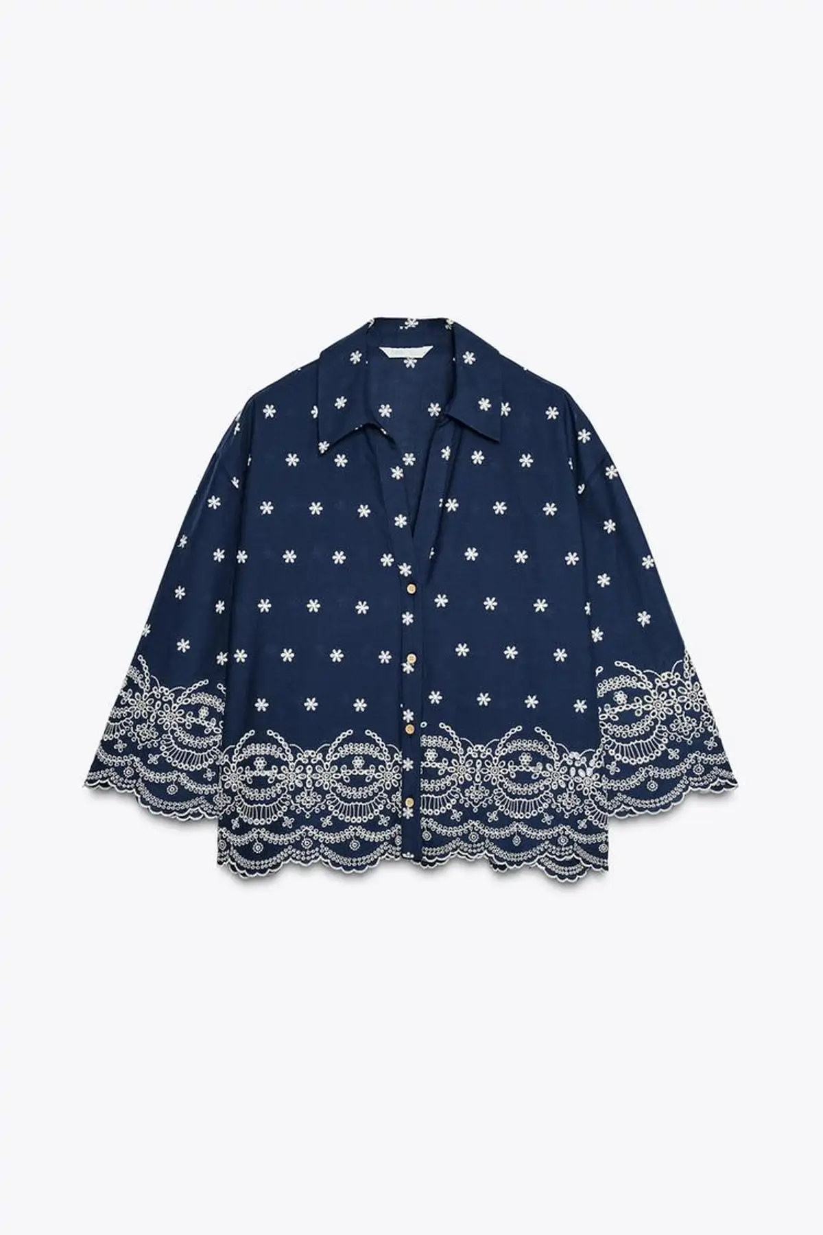 Blusa bordada.