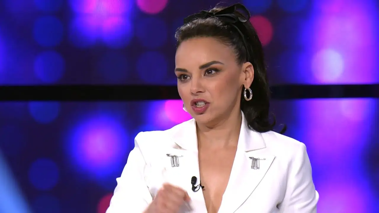 El motivo por el que Chenoa ha interrumpido hasta en tres ocasiones 'Tu cara me suena': "Podéis parar, por favor"