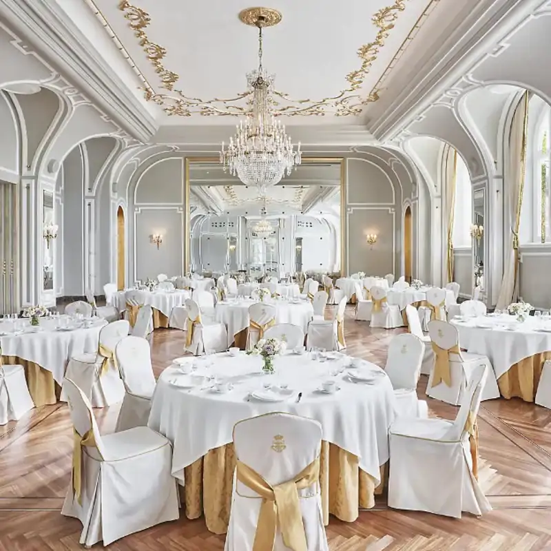 Elegancia y tradición, en estos 6 hoteles de España la realeza se ha sentido como en casa: de la princesa Grace en Madrid al rey Felipe VI en Sevilla