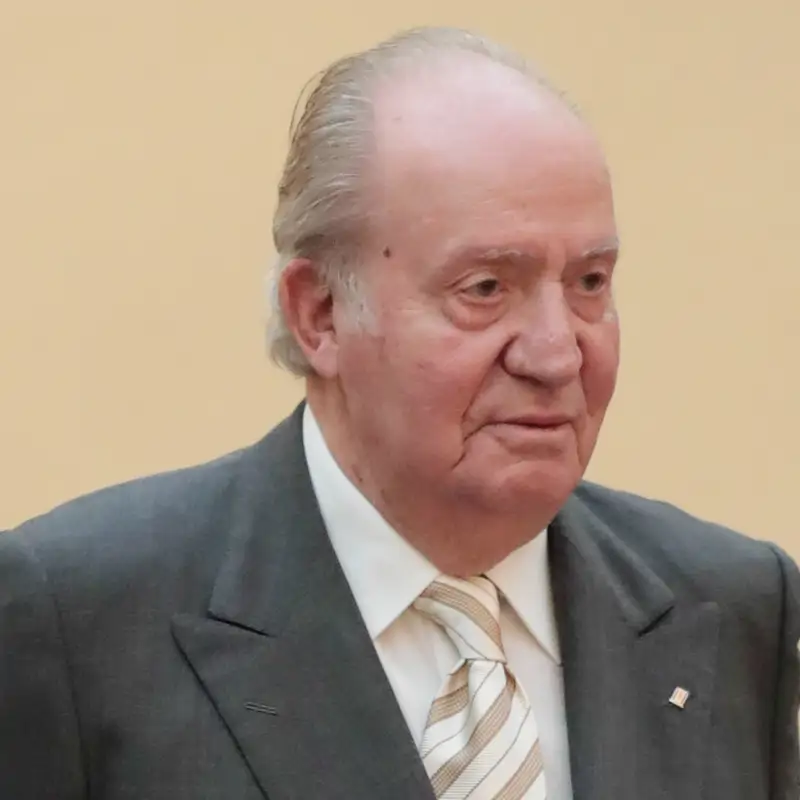 Un experto en imagen advierte sobre el rey Juan Carlos: "Al evitar el cara a cara con Miguel Ángel Revilla refuerza la narrativa de impunidad que tanto daño ha hecho" 