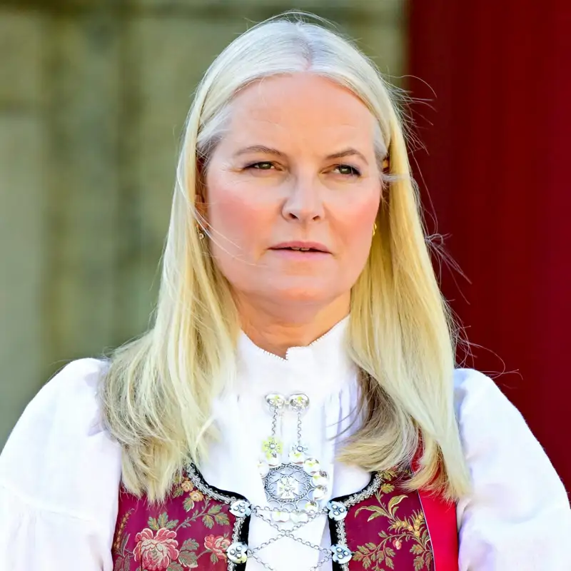 El evidente dolor de la princesa Mette-Marit en el Día Nacional de Noruega