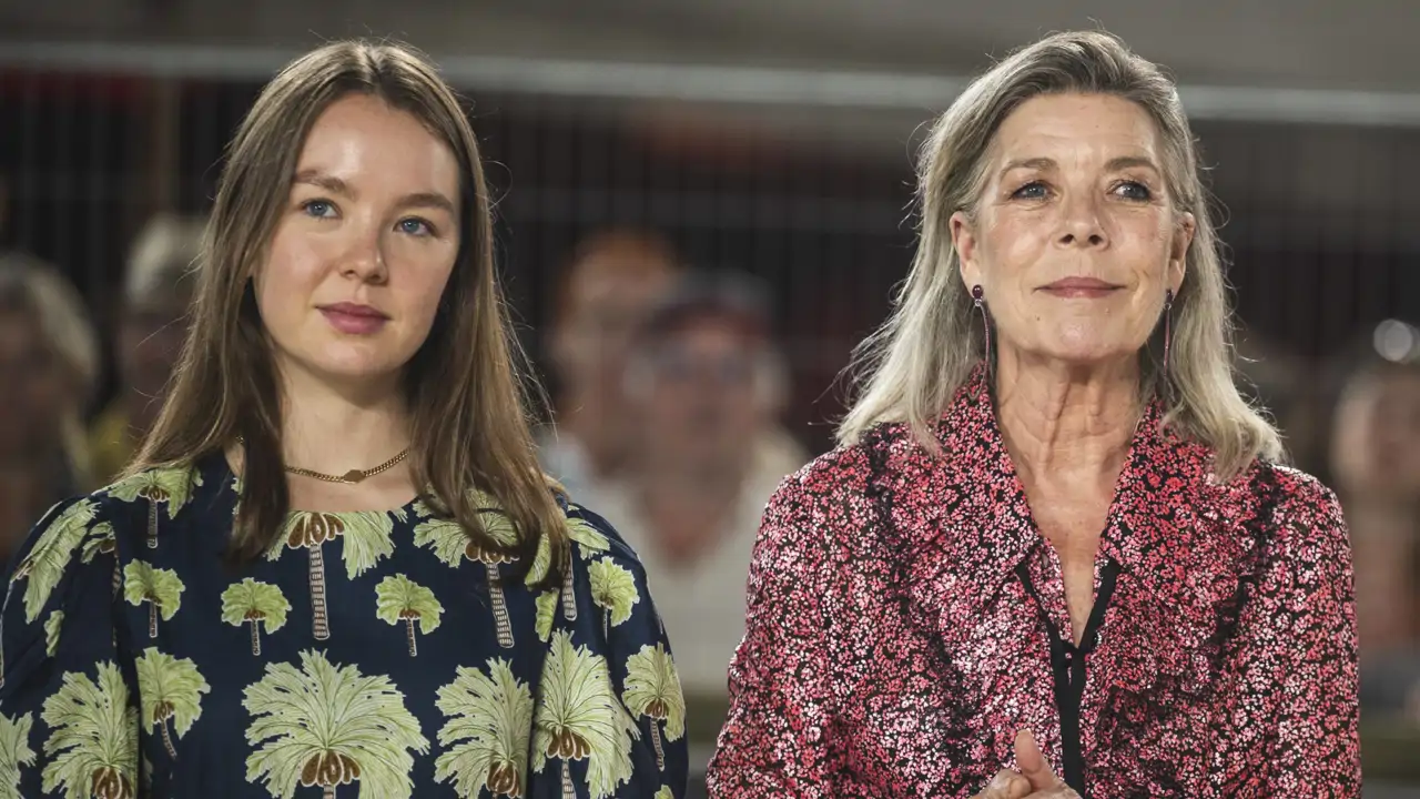 El desplante de Carolina de Mónaco y su hija, Alexandra con Ernesto de Hannover durante su segunda hospitalización