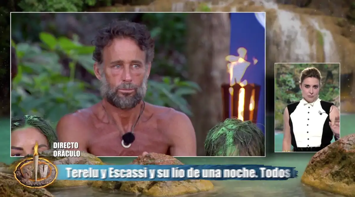 Álvaro Muñoz Escassi en Supervivientes