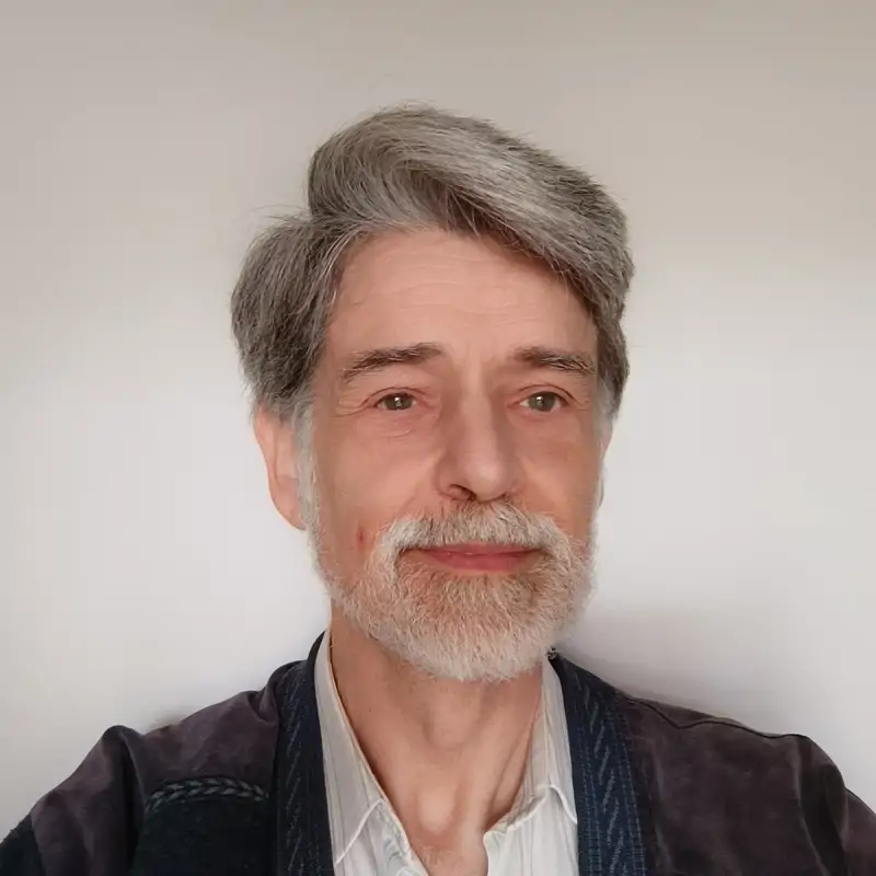 Carlos González, pediatra