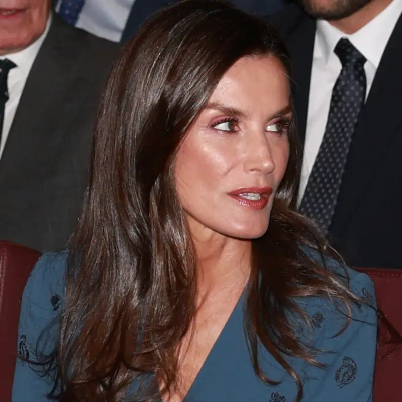 Pilar Eyre, periodista especialista en Casa Real: "La reina Letizia se ha hecho experta en actualizar el protocolo para no crear barreras respecto a la gente común"