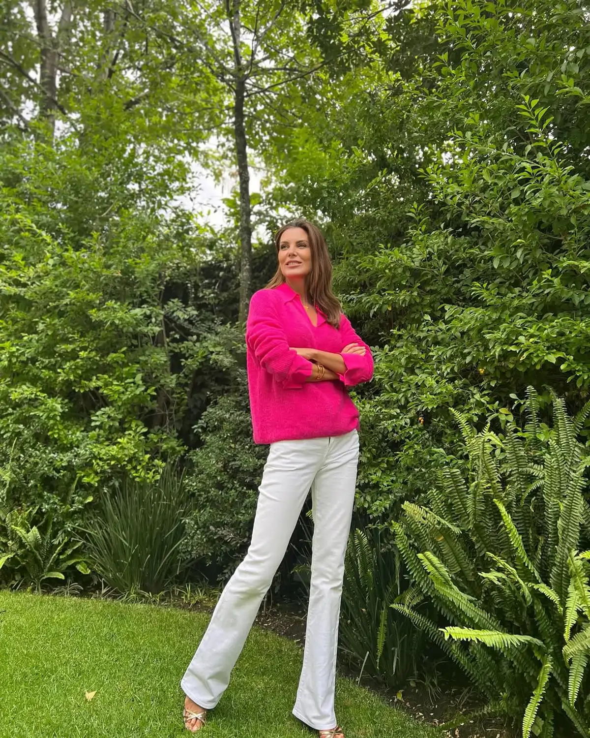 Pantalones blancos campana Mar Flores