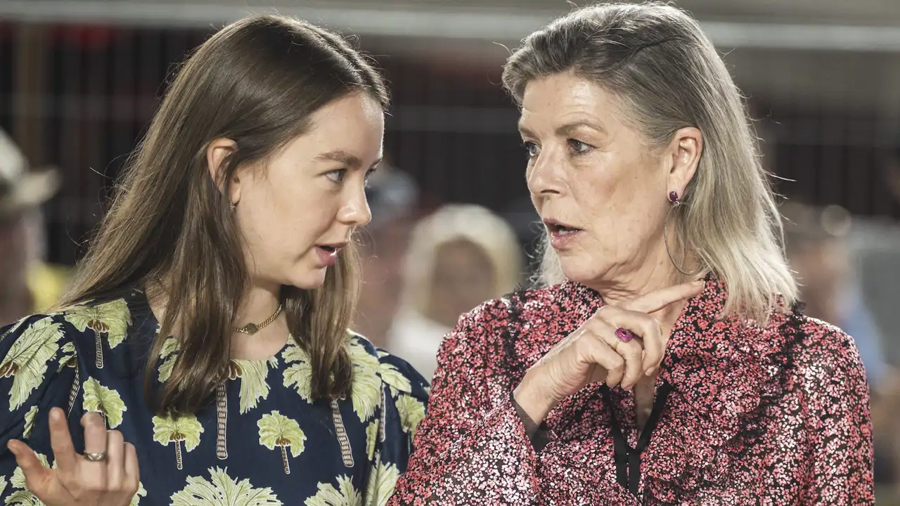 Una psicóloga advierte sobre Carolina de Mónaco y su hija Alexandra: "Su frialdad esconde una grandísima herida emocional no resuelta"