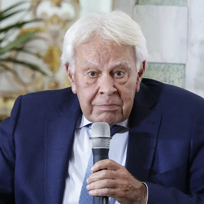 Jorge Javier Vázquez advierte sobre Felipe González: “Vive aferrado a esa máxima que reza que cualquier tiempo pasado fue mejor”