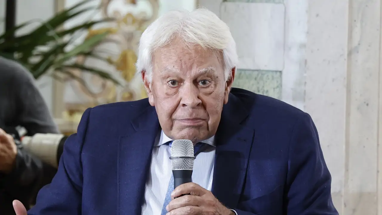 Jorge Javier Vázquez advierte sobre Felipe González: “Vive aferrado a esa máxima que reza que cualquier tiempo pasado fue mejor”