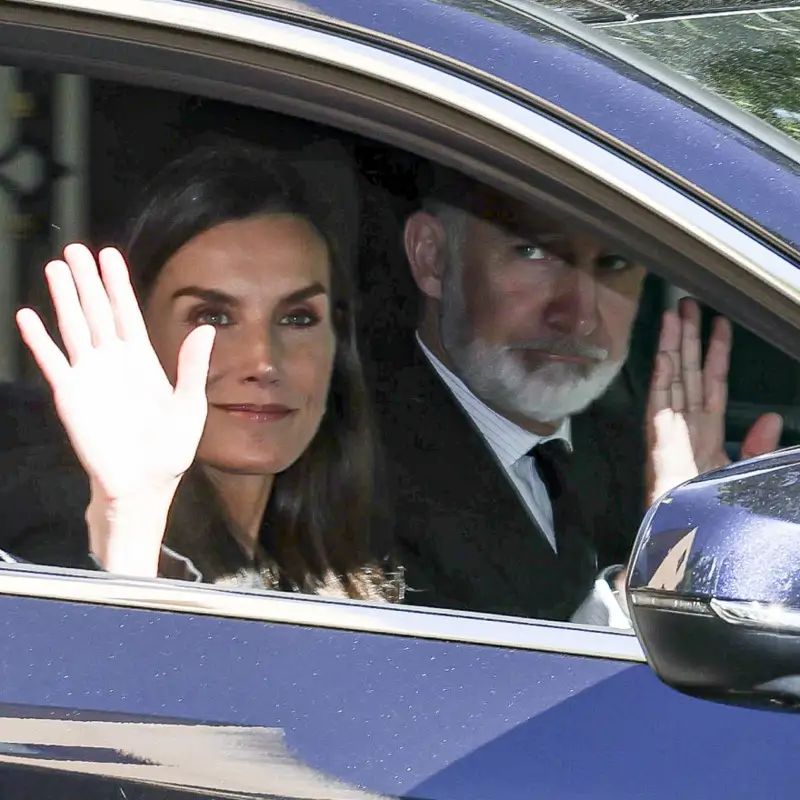 Malas noticias para los reyes Felipe y Letizia: reaparecen para dar el último adiós a Serafín Sedano, capellán de Zarzuela