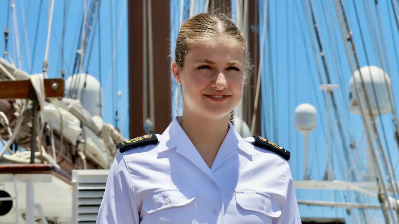 La inesperada felicitación de la princesa Leonor a su hermana, la infanta Sofía, por su graduación: "Estoy muy orgullosa de ti"