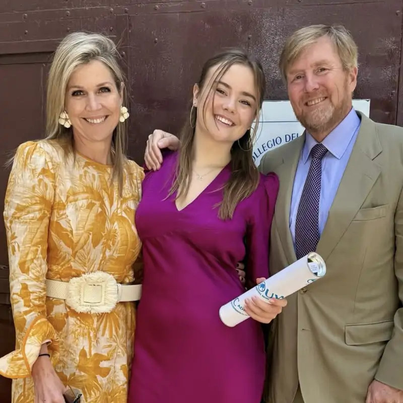 Ariane de Holanda celebra su graduación bajo la mirada de orgullo de los reyes Guillermo y Máxima: de su look a las ausencias