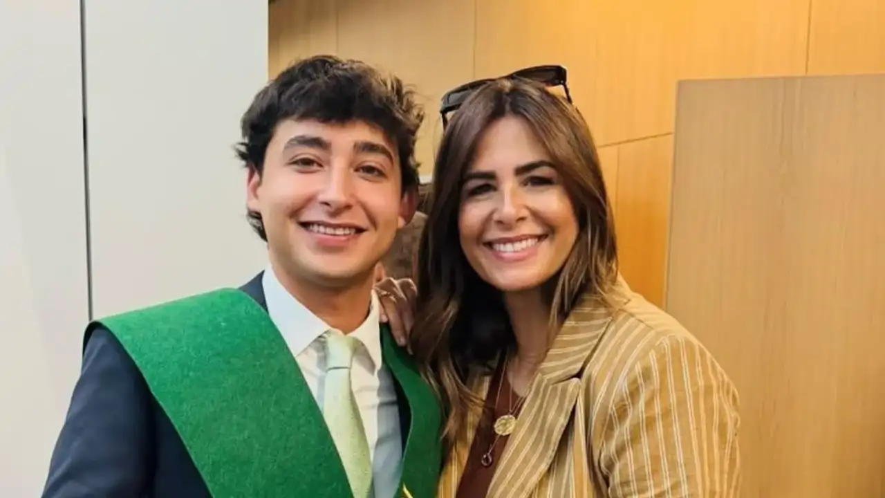 Nuria Roca y su hijo Juan