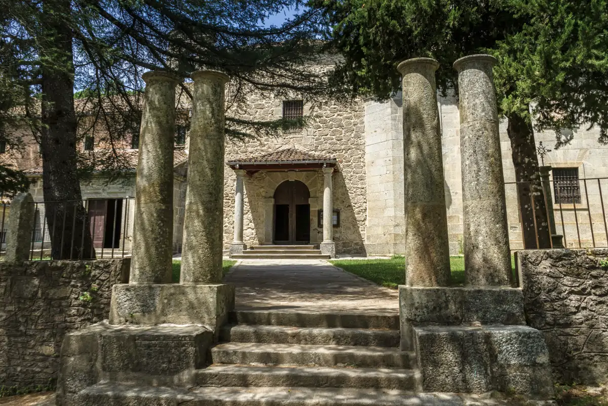 El convento de Arenas de San Pedro en Ávila