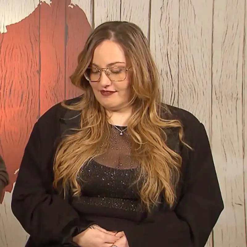 Alba deja sin palabras a su cita en ‘First Dates’ con una escatológica anécdota: "Llegamos a mi portal y en el ascensor…"