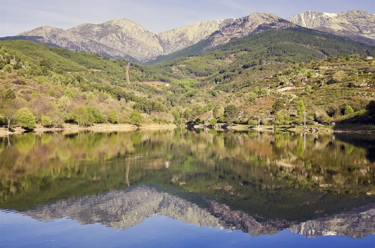La fascinante naturaleza de El convento de Arenas de San Pedro en Ávila