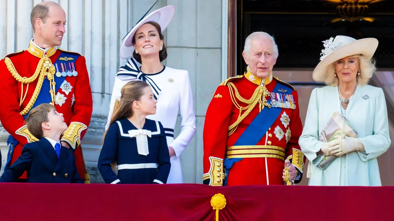 Los reyes Carlos III y Camilla, unidos en un devastador comunicado con el príncipe Guillermo y Kate Middleton