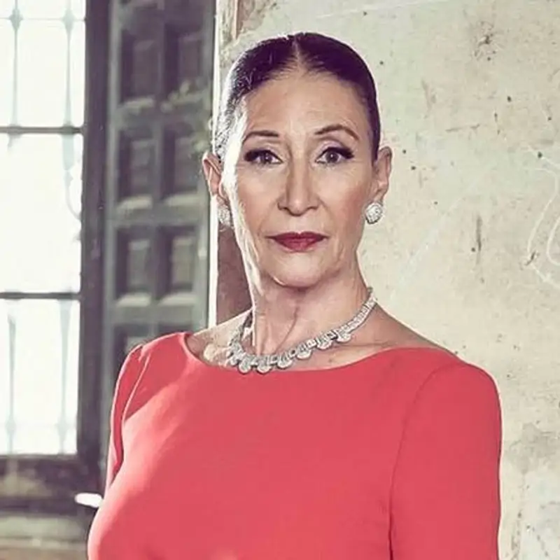 Pilar Eyre, sobre Victoria, madre de Vicky Martín Berrocal: "Toda la entrevista es la cosa mas brutal que os podéis figurar. Es como Bernarda Alba"
