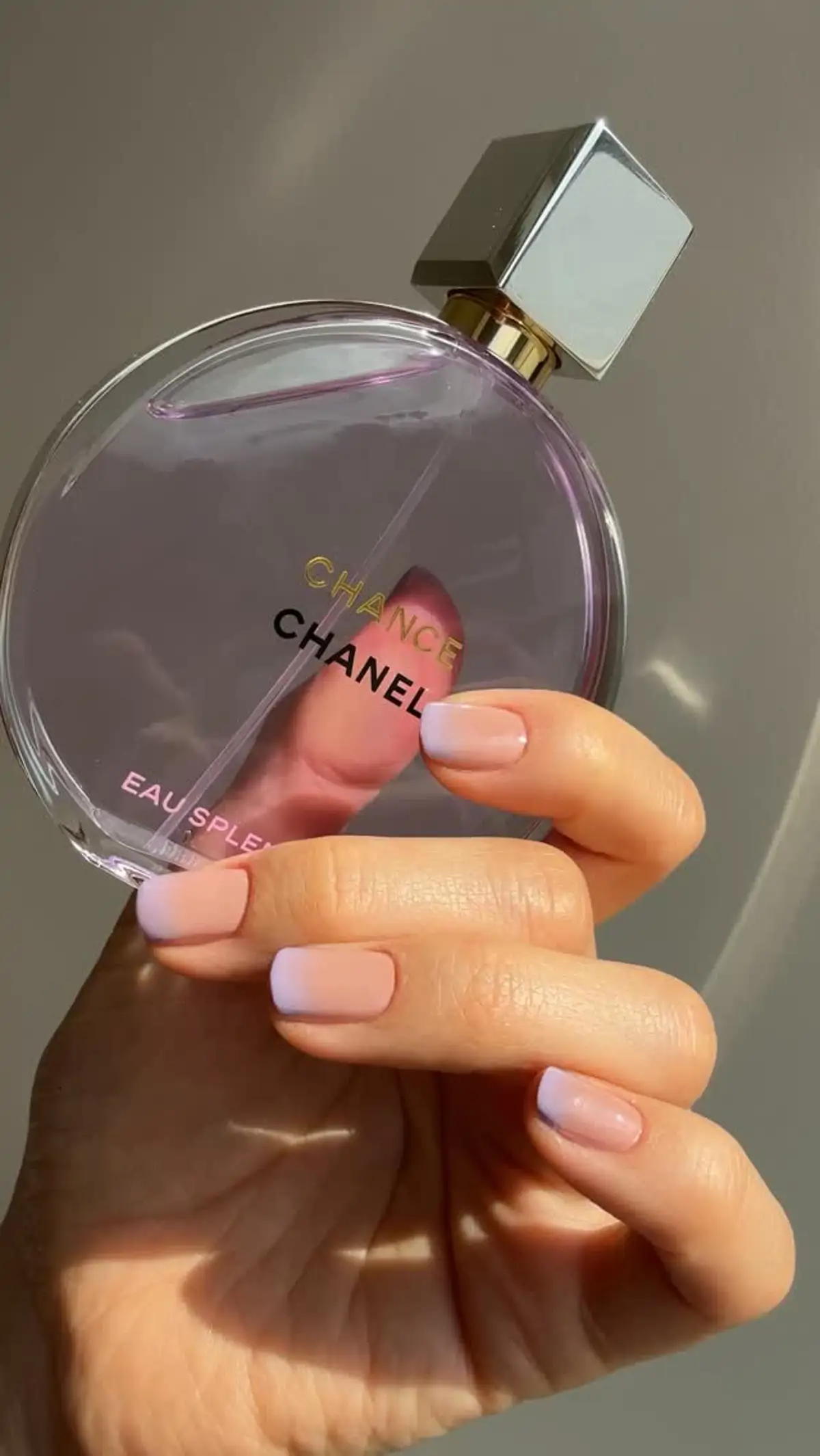 Manicura malva