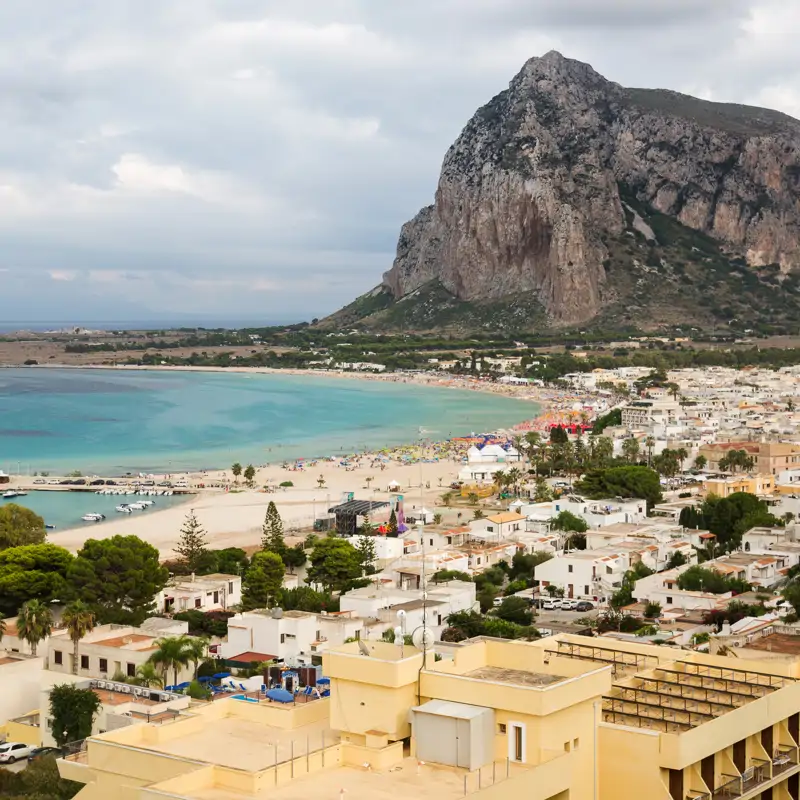 Pueblos medievales, aguas turquesas y paisajes paradisíacos para un viaje de 8 días al estilo “dolce vita” por 350€