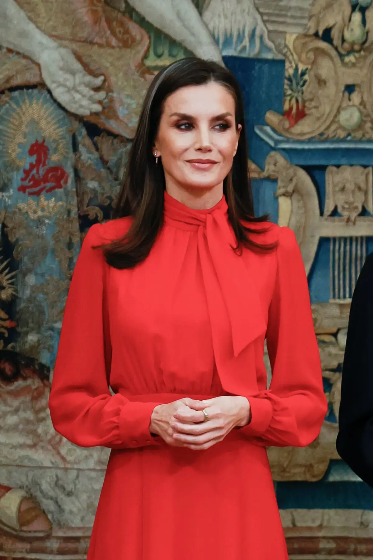 La Reina Letizia presume de canas.