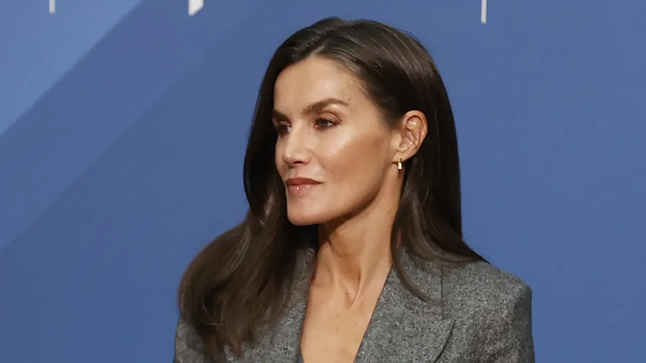 Una alemana experta en moda se rinde ante los looks de Letizia: “Ha revolucionado el código de vestimenta”
