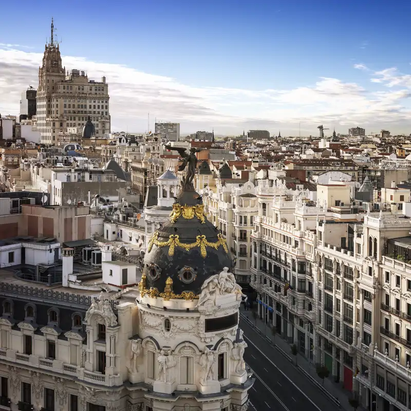 El barrio madrileño repleto de mansiones increíbles y una arquitectura singular en el que vive de incógnito una actriz de Hollywood