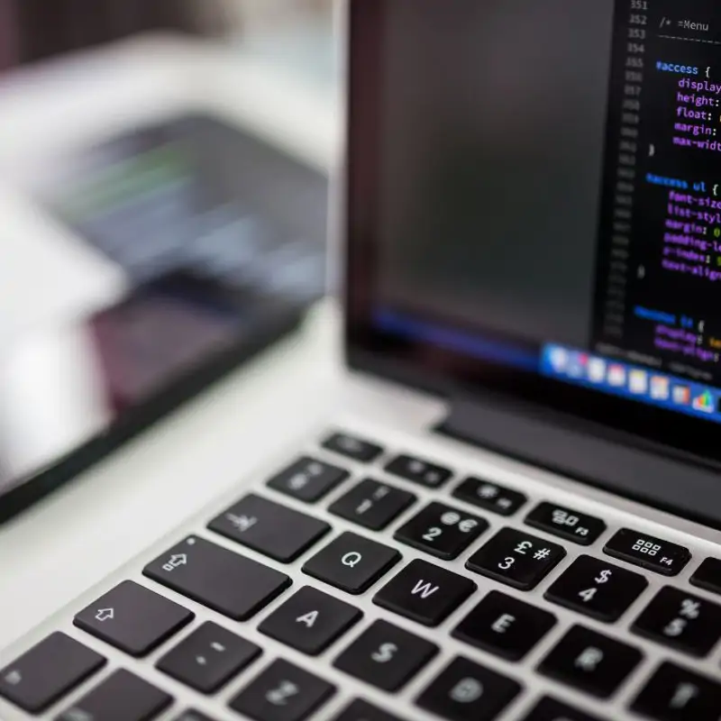 Qué es el ‘tabnabbing’, la nueva técnica de phishing que ha llegado a España y pone en peligro nuestros datos bancarios