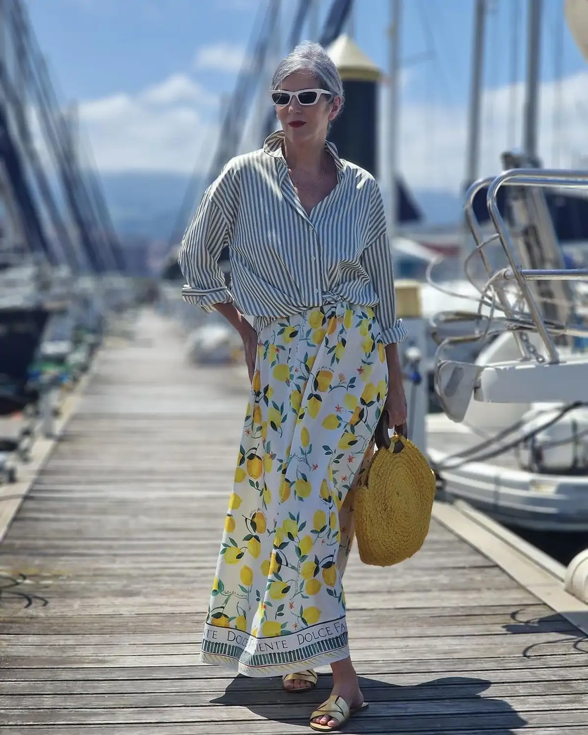 10 blusas o camisas de las rebajas de Pull&Bear que elevan cualquier falda o pantalón