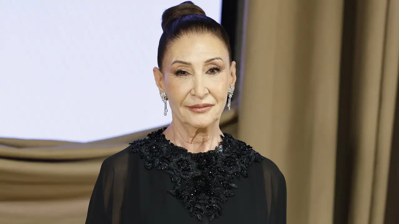 Madre Vicky Martín Berrocal Victoria Martín Serrano truco maquillaje ojos marrones