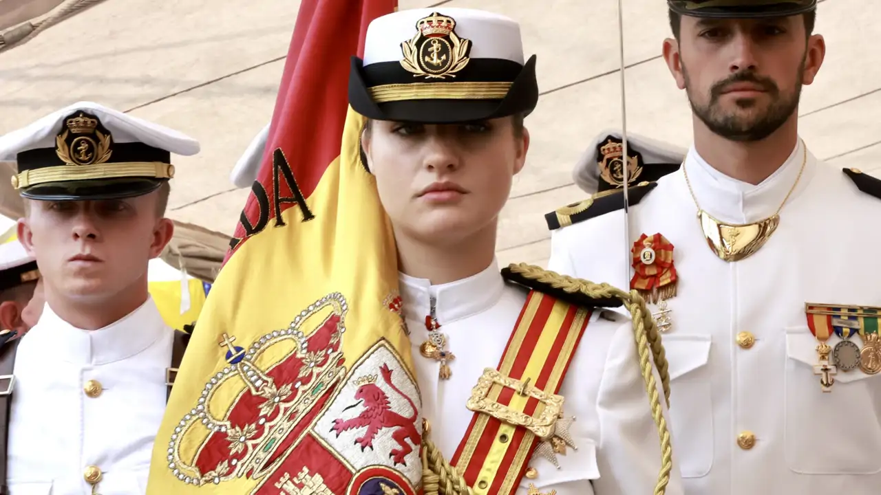 Una experta en Casa Real escoge los tres momentos que más han marcado a la princesa Leonor a bordo del Juan Sebastián Elcano 