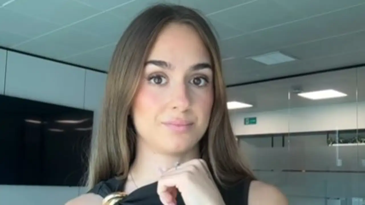 Alba, experta financiera