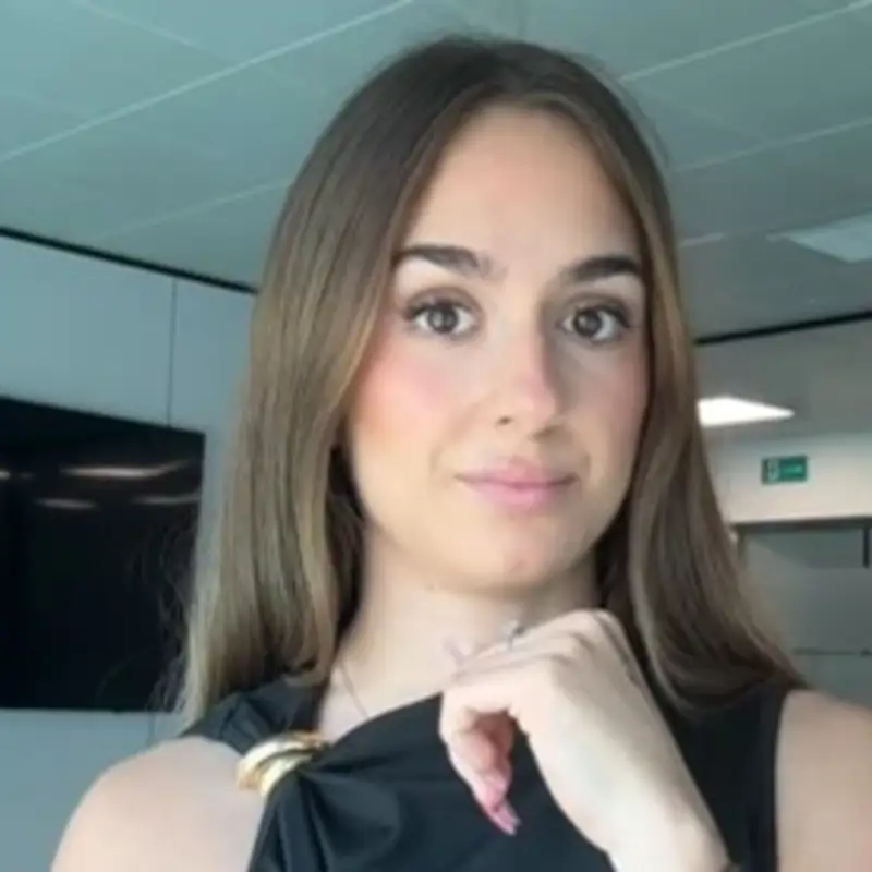 Una experta financiera alerta: “Si presumes de vida de lujo en redes, pero en tu declaración de la renta apenas sumas, cuidado”