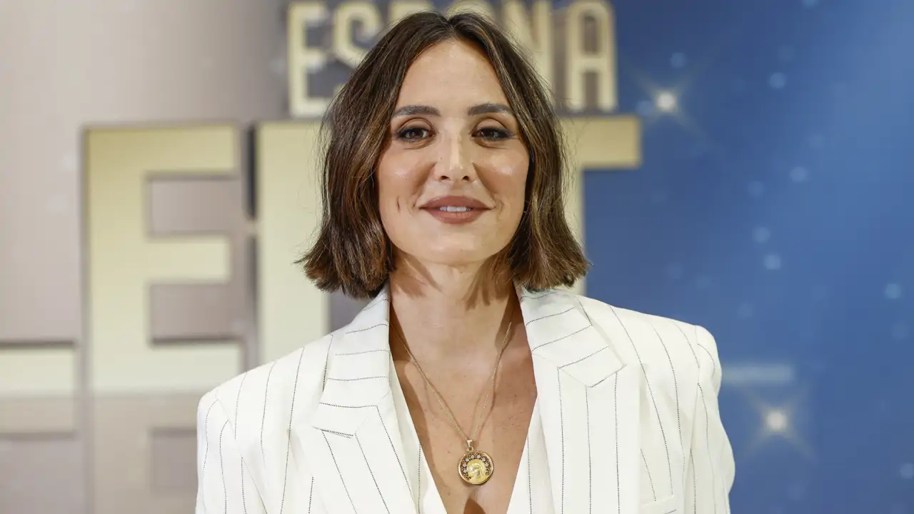 Es el vestido vaporoso más bonito y lo tiene Tamara Falcó: elegante, cómodo, sueltecito, efecto buena cara y muy rebajado