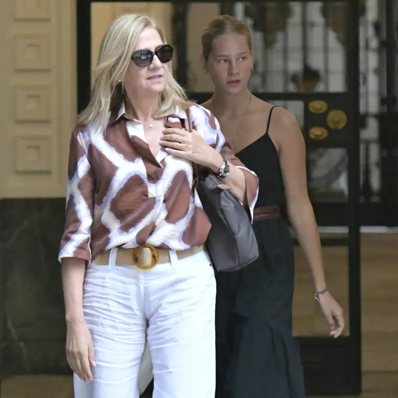 La infanta Cristina y su hija Irene Urdangarin, mano a mano: su plan conjunto en un significativo lugar y con sonadas ausencias