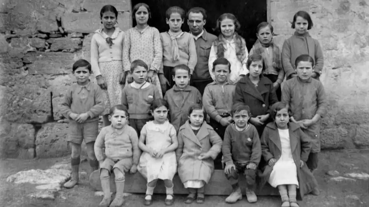 Antoni Benaigues y su clase