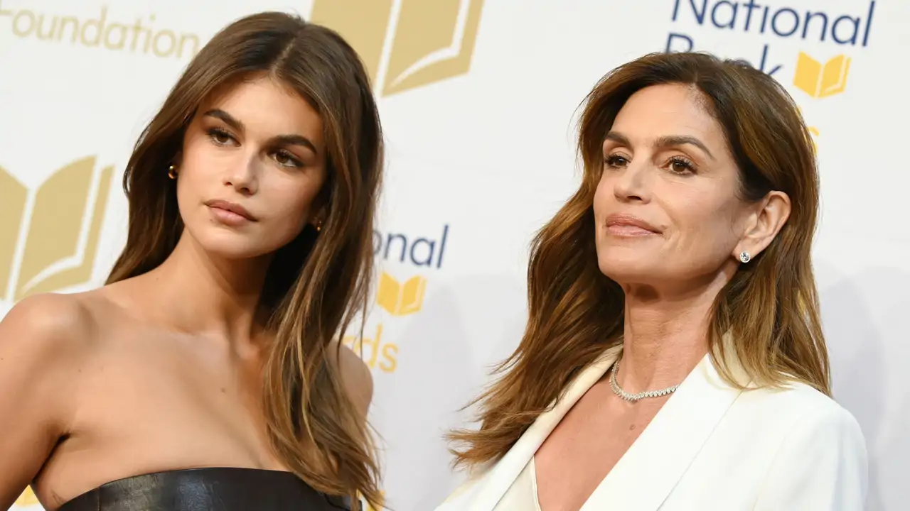 Cindy Crawford (59 años): "Le he enseñado a mi hija desde muy joven que la base de maquillaje y las cremas son donde más merece la pena invertir"