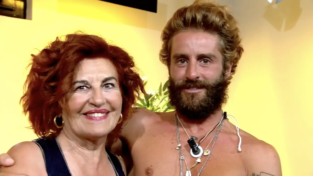 Noticias del corazón: del análisis de una psicóloga sobre la madre de Pelayo a los looks de invitada de la boda de Susana Molina