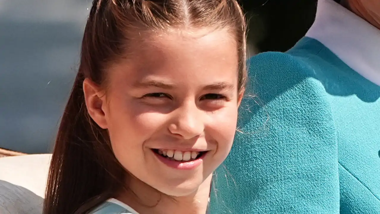 Charlotte de Cambridge, una princesa en auge: hace sombra a su madre, Kate Middleton, en el desfile del Trooping the Colour 2025