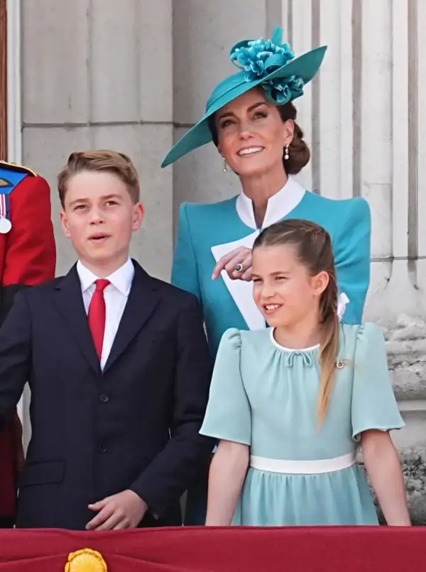 De la pena de Carlos III a la charla entre Kate Middleton y Charlotte o las muecas de Louis: Los momentazos del Trooping the Colour 2025