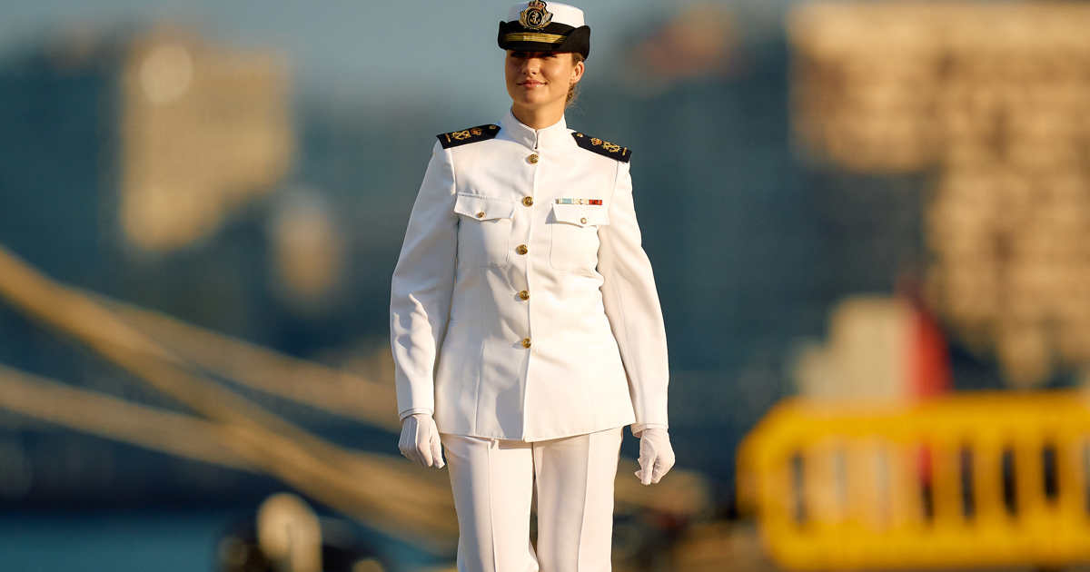 La Princesa Leonor se embarca en la fragata Blas de Lezo: Un paso más en su formación naval La Princesa Leonor se embarca en la fragata Blas de Lezo: Un paso más en su formación naval