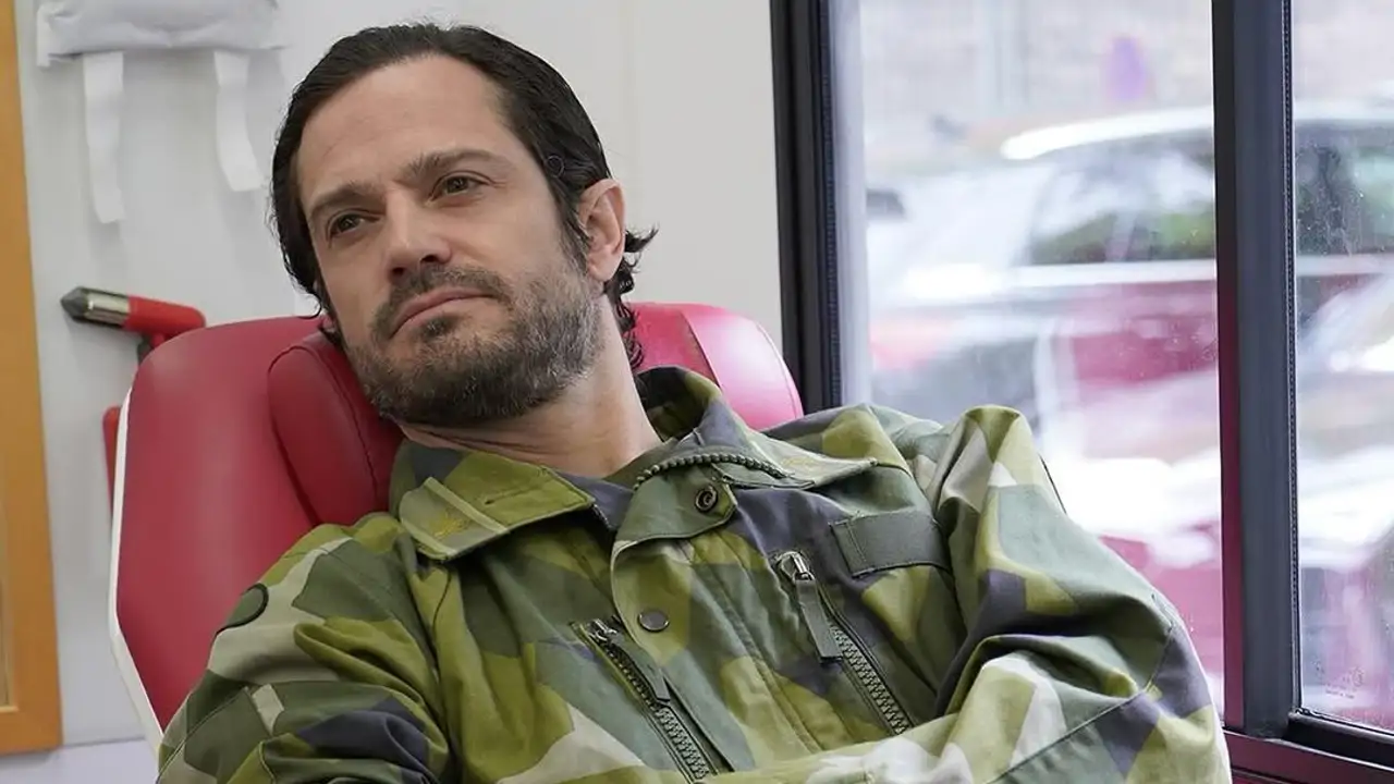 Preocupación en Suecia: el príncipe Carlos Felipe aparece en el hospital tras el bautizo de su hija Inés