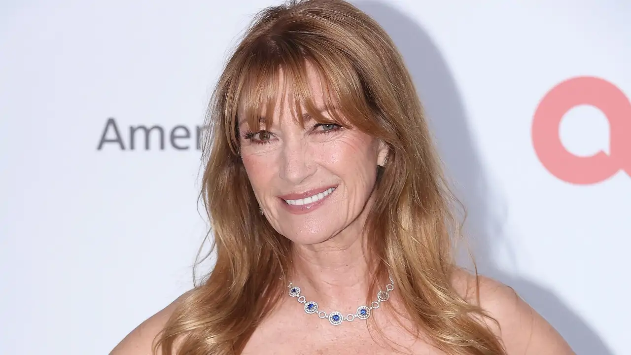 Jane Seymour, 74 años, sobre su dieta: “Empiezo el día con café y huevos duros para obtener proteínas y no es hasta la hora del almuerzo cuando tengo una comida completa”