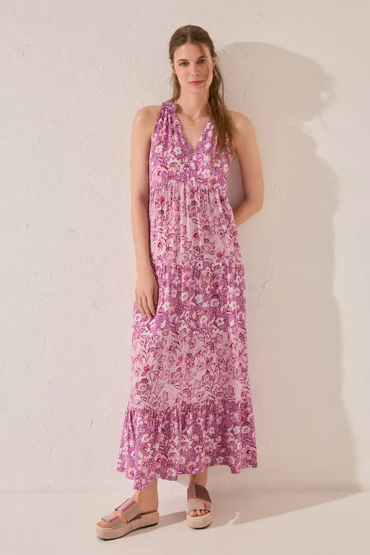 Vestido boho Women Secret largo tirantes estampado flores morado