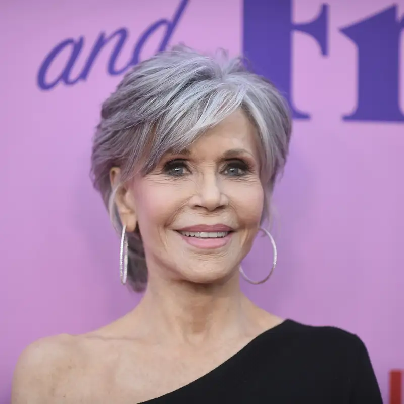 Jane Fonda (87 años): "Para mí es fundamental potenciar mis cejas para destacar la mirada y mucho más desde que me he dejado las canas"