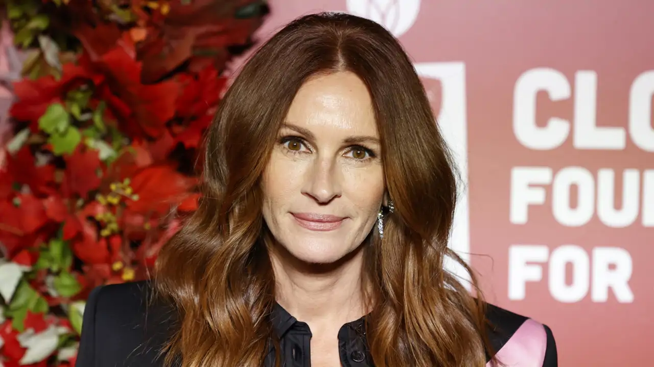 Julia Roberts, a sus 57 años: " A mi yo de 19 años le diría que no se depilara las cejas"