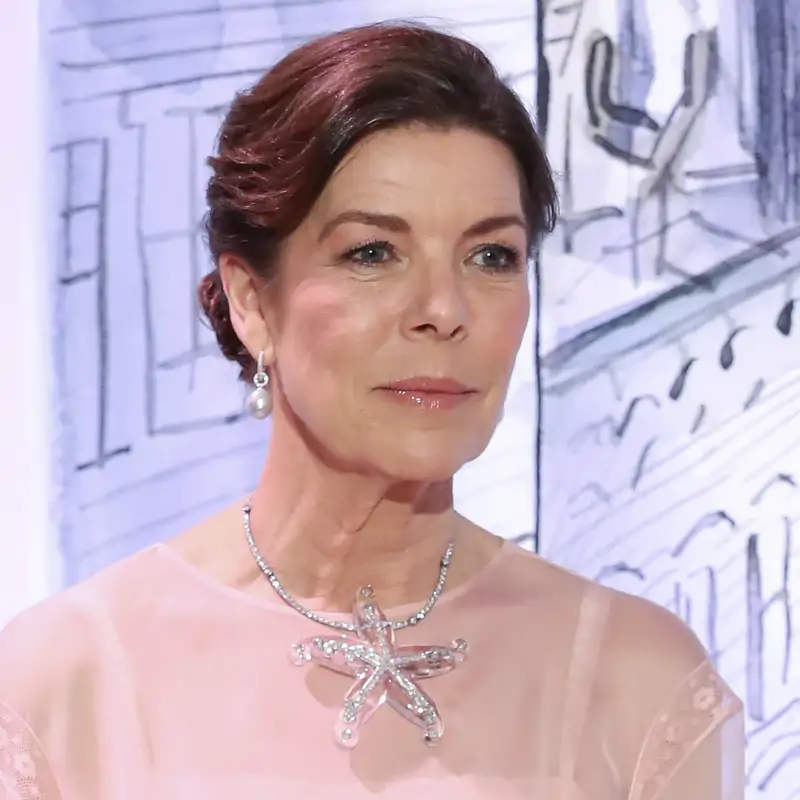 Rosa Ordóñez, experta en cejas, sobre Carolina de Mónaco: "Lejos de seguir modas de depilación, conserva un grosor natural que aporta sofisticación y frescura a su rostro"