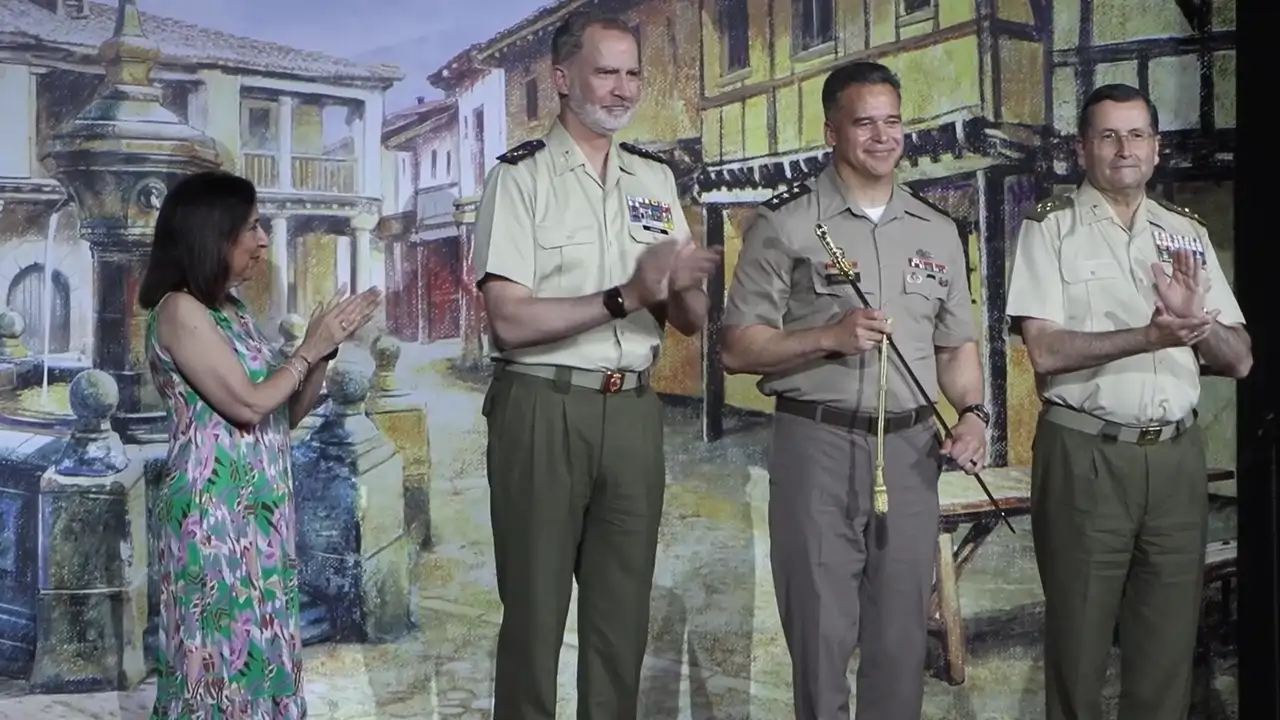 El orgullo del rey Felipe VI en la entrega de premios del Ejército español