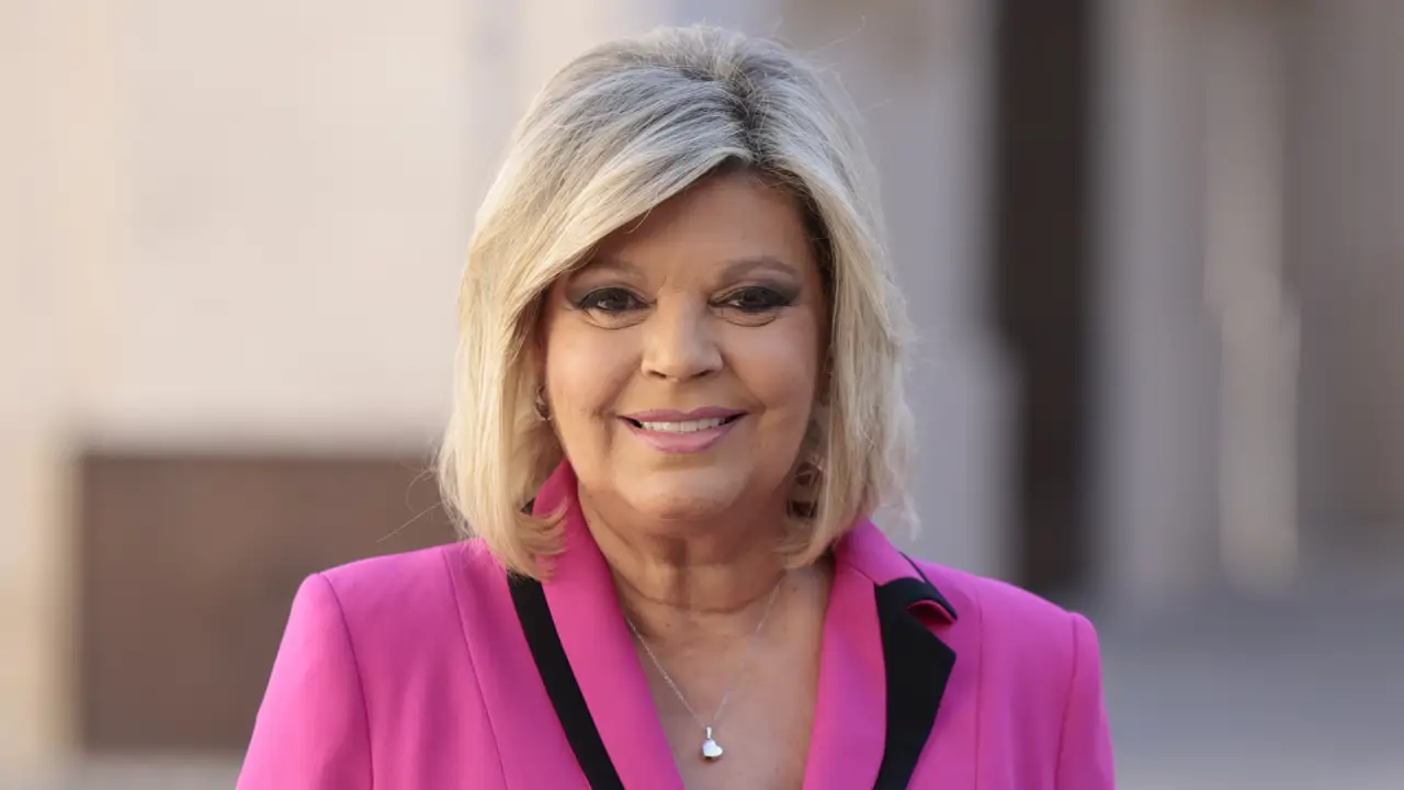 Sara Saiz, maquilladora: “Terelu Campos opta por ahumados que hacen que sus ojos se vean más expresivos y elegantes, una elección correctísima en mi opinión”