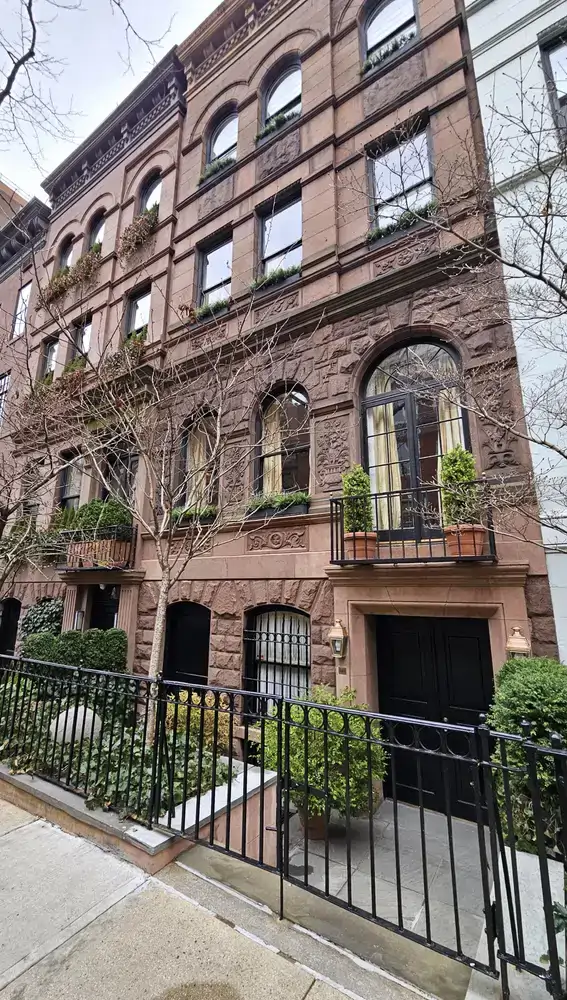 Un brownstone típico neoyorkino